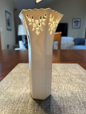 Lenox Shelburne Vase Small Ivory China 24K Gold Trim Pierced Vintage